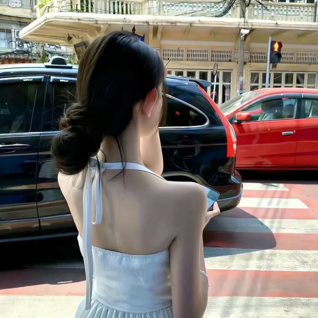 女老板助乡下小伙扶摇直上